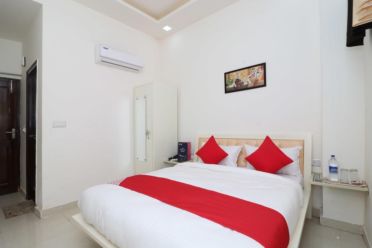 Oyo 13406 Hotel Golden Leaf Bareli Kültér fotó