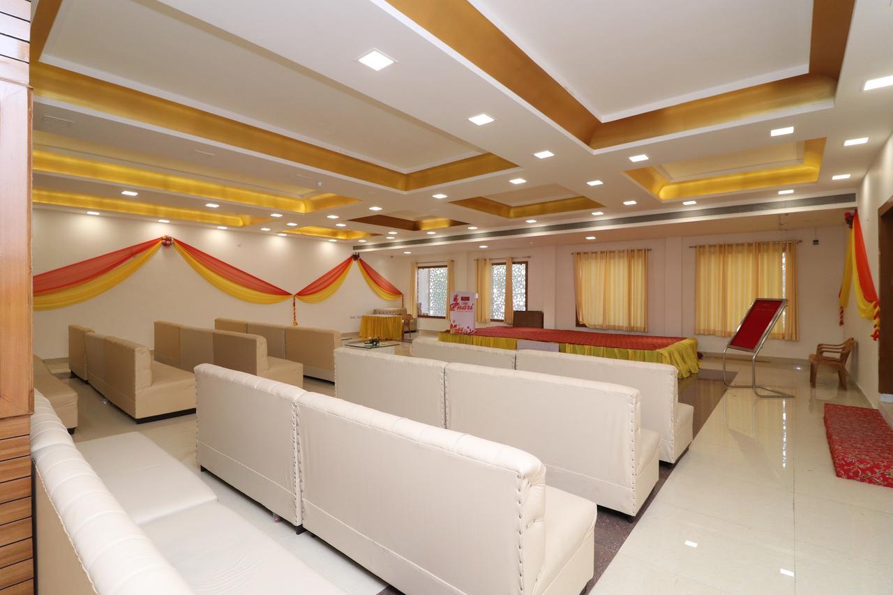 Oyo 13406 Hotel Golden Leaf Bareli Kültér fotó