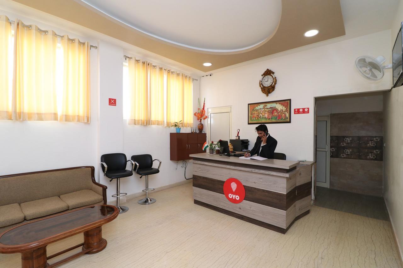 Oyo 13406 Hotel Golden Leaf Bareli Kültér fotó