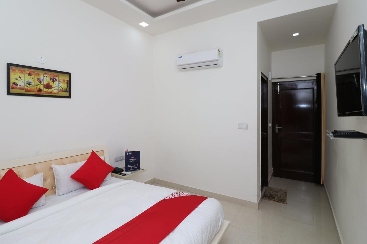 Oyo 13406 Hotel Golden Leaf Bareli Kültér fotó