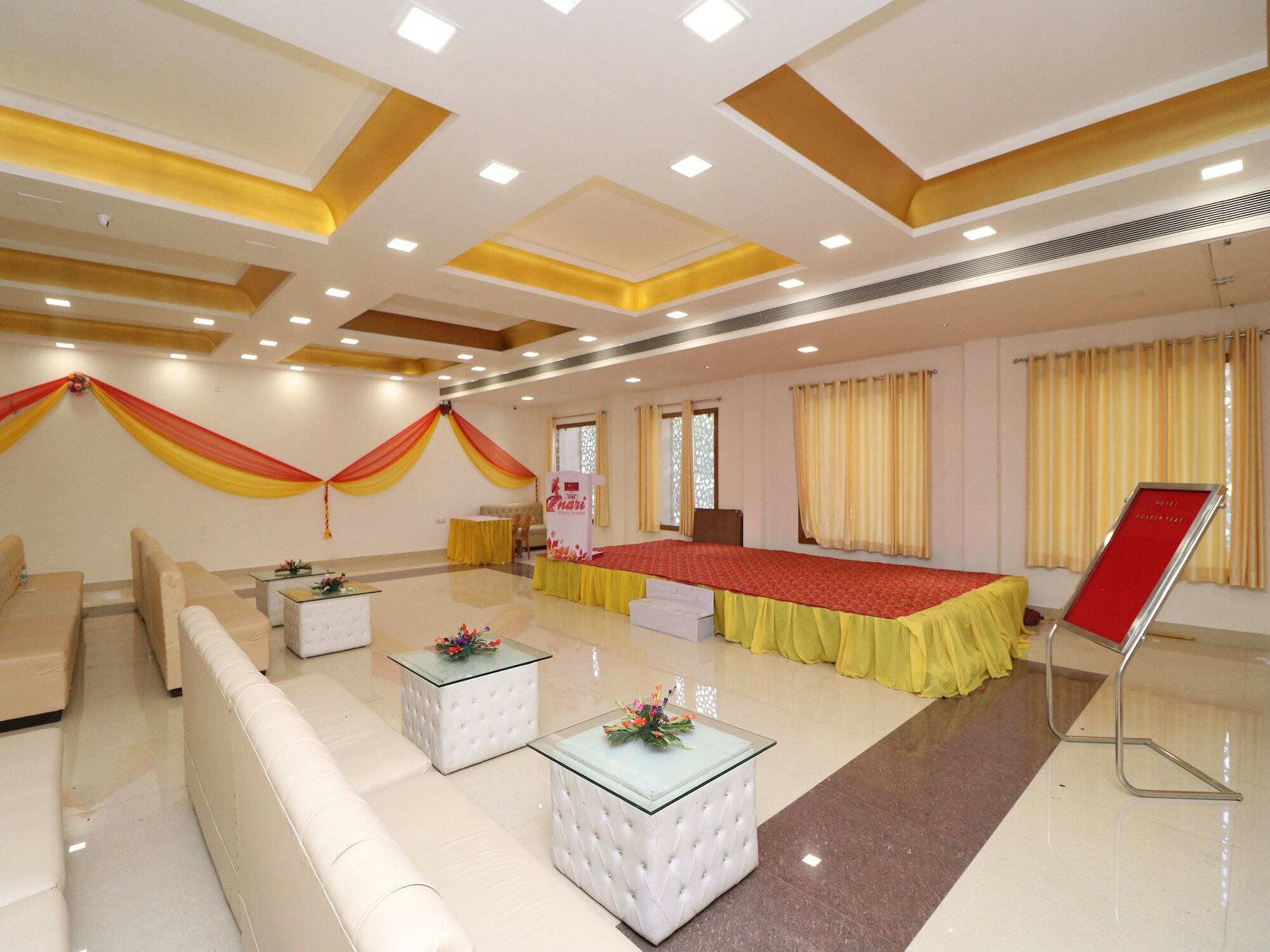 Oyo 13406 Hotel Golden Leaf Bareli Kültér fotó